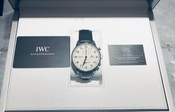 The elegant design of the IWC has attracted lots of men.
